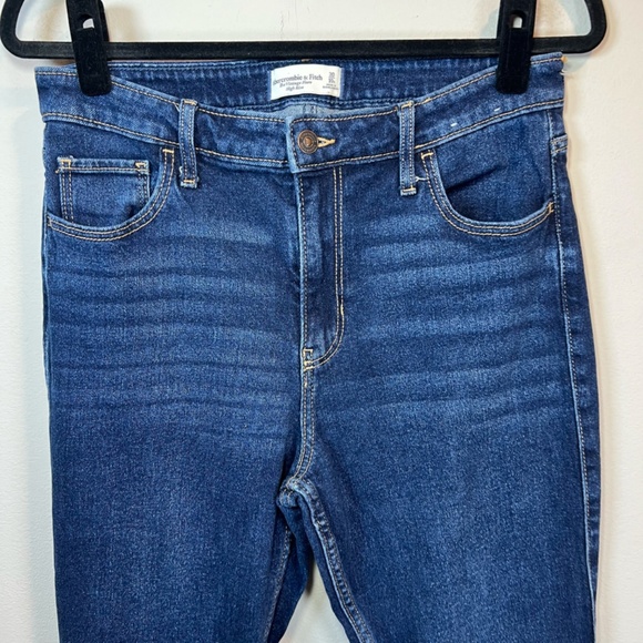 Abercrombie & Fitch Womens The Vintage Flare High Rise Jeans Medium Wash Size 10 - Picture 2 of 13